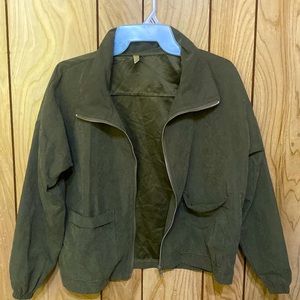Cropped army green zip up jacket w/ pockets